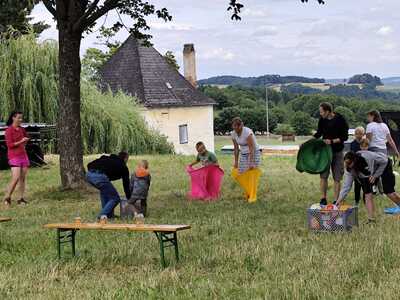 Familiensonntag / Sara Mayr